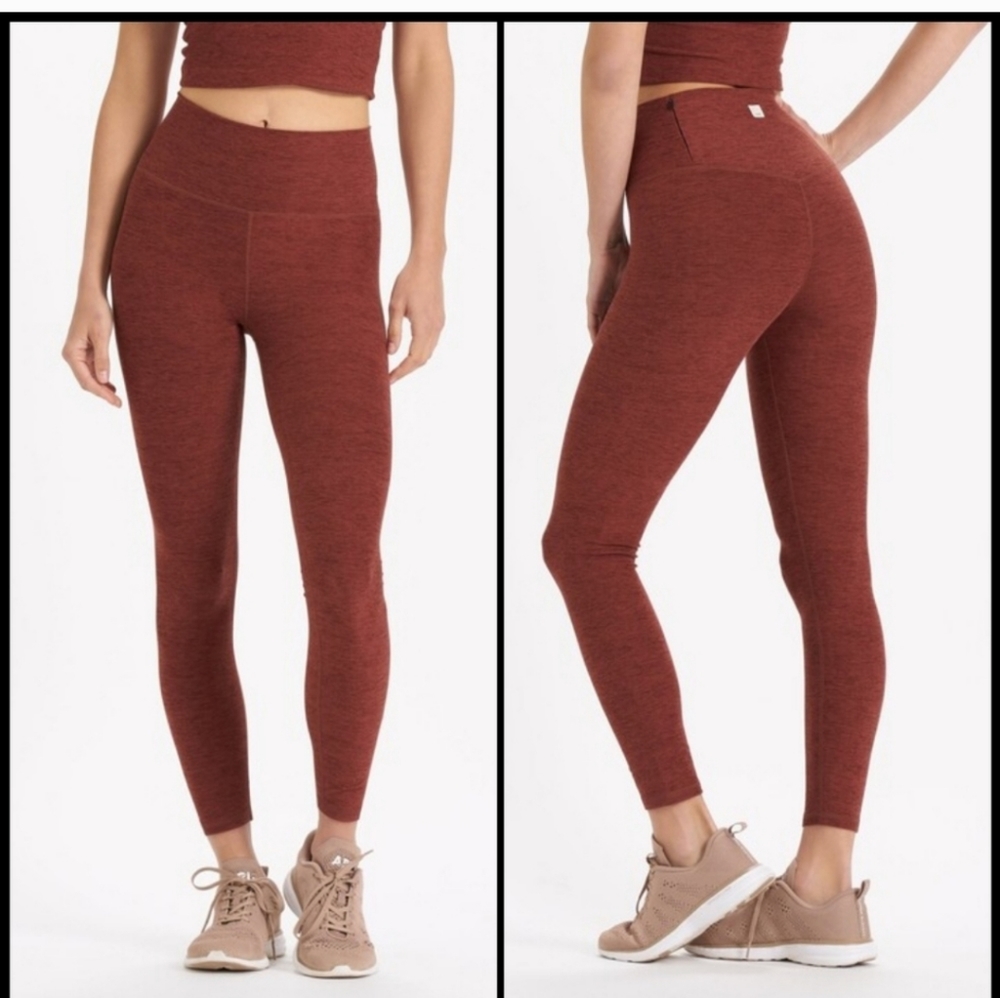 Vuori Women's clean elevation Leggings in Rust Heather